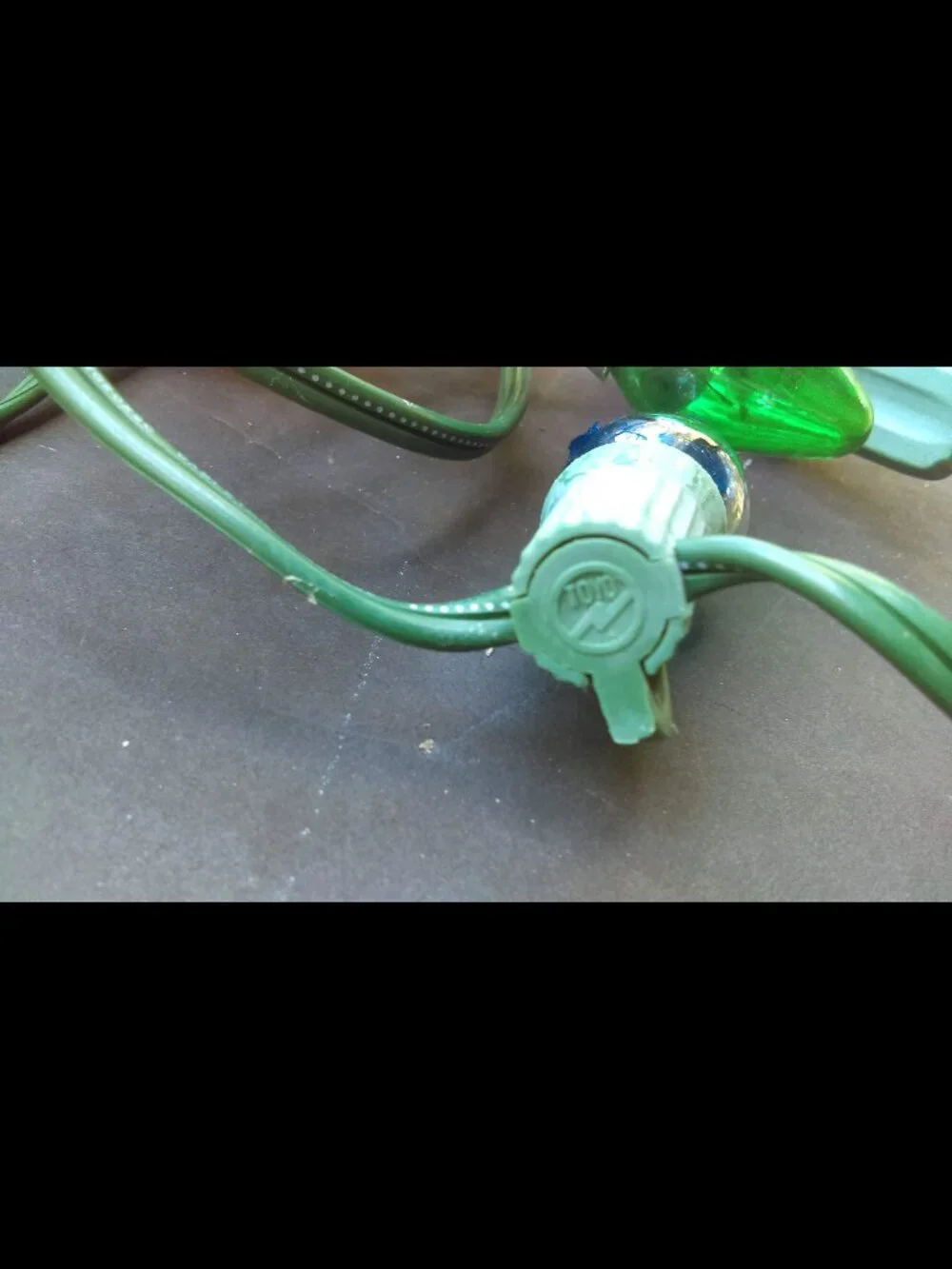 2 Vintage Strings of Indoor/Outdoor C7 Toyo Christmas Light Set 30 Ft Green Clip